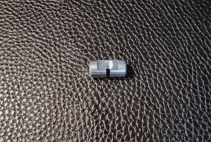 Triumph T150 Roller Throttle Linkage