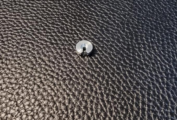 Triumph T150 Throttle Retaining Cap