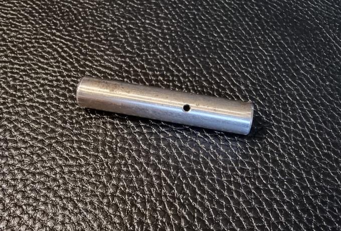 Triumph T150 Spindle Oil pump to Int Gear