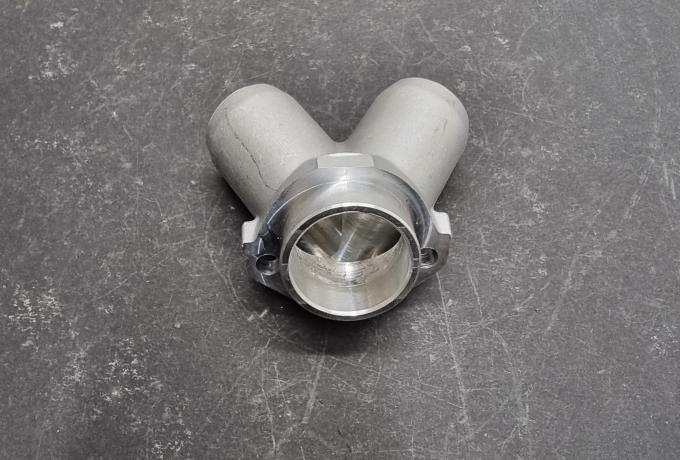 Triumph T160 Middle Manifold