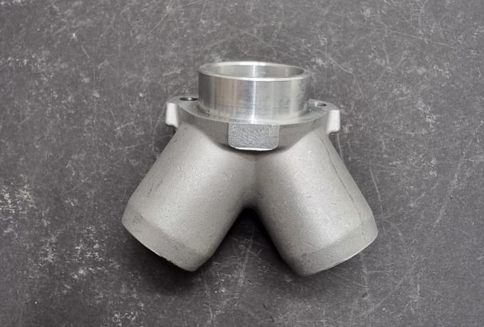 Triumph T160 Middle Manifold