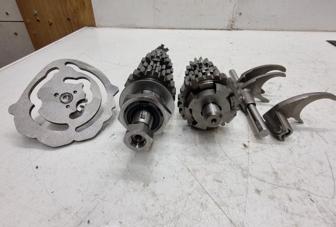 Triumph T150V / T160 5 Speed Getriebe komplett