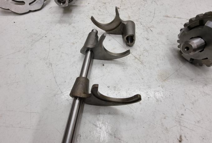 Triumph T150V / T160 5 Speed Getriebe komplett