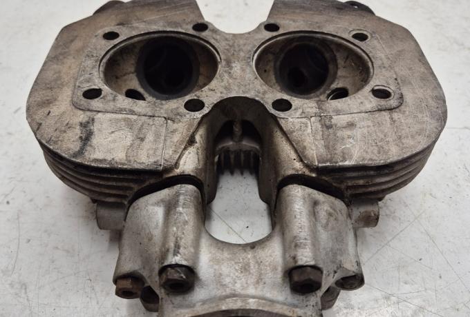 Triumph T100 Cylinder Head used