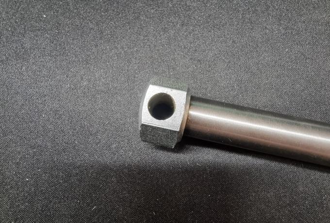 Triumph 500 / 650cc QD Rear Wheel Spindle UNF 1970
