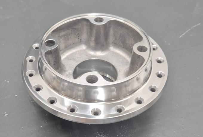 Hub-Left Hand Rear Triumph 1975-78 Disc