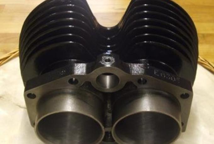 Triumph Cylinder Barell 9-Stud, T120/TR6/6T 1963-72 . machining defect