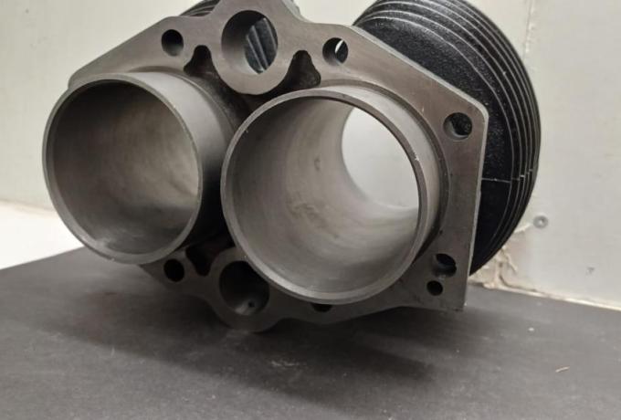 Triumph Cylinder Barell 9-Stud, T120/TR6/6T 1963-72 . machining defect