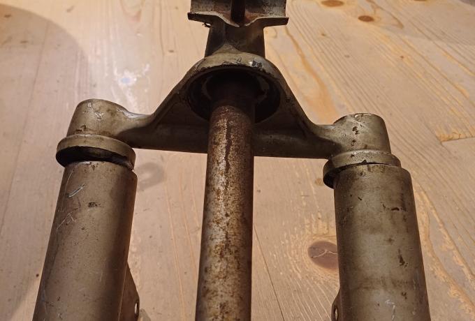 AJS/Matchless G3L Fork crown. Head Stem. Handlebar Lug used
