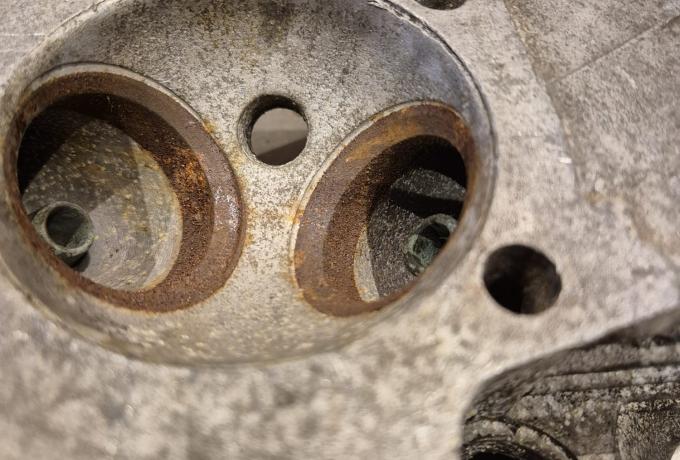 Triumph Cylinder Head 350 cc 3TA/T21 1959 used