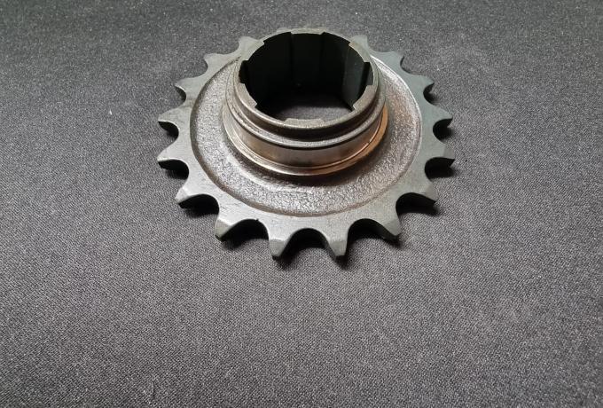 Triumph 5 Speed Sprocket 18T.