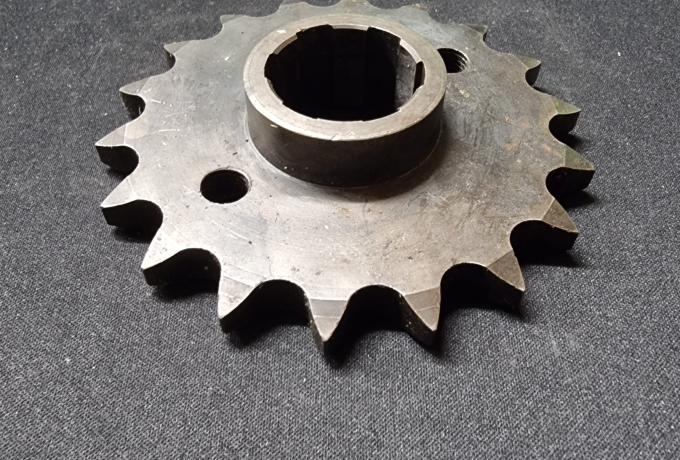  Triumph Gearbox Sprocket 18T. 4-Speed