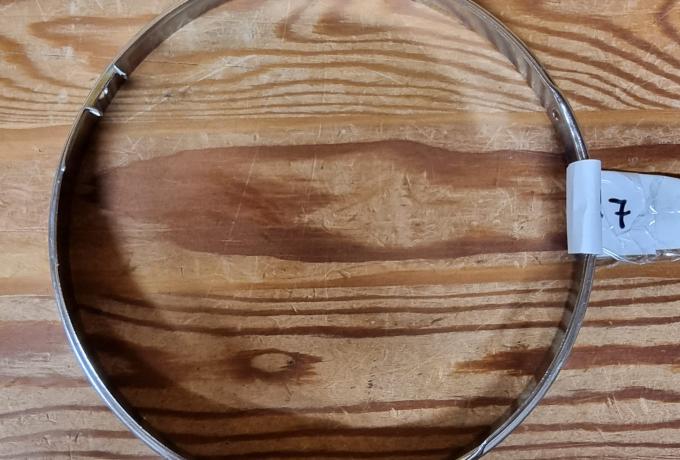 Inner Headlamp Rim 7" chromed.