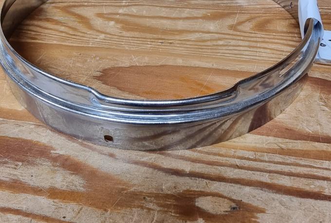 Inner Headlamp Rim 7" chromed.