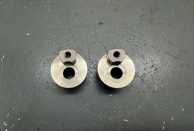 Pair of fork eccentric