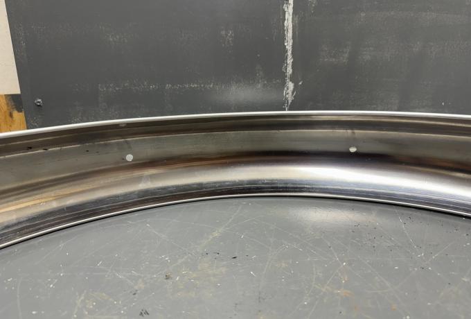 Norton. Front Mudguard Blade SS. 750SS. 