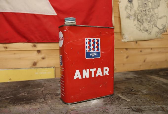 Antar oil can