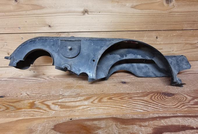 AJS / Matchless Primary Chainguard used. 