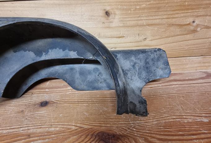 AJS / Matchless Primary Chainguard used. 