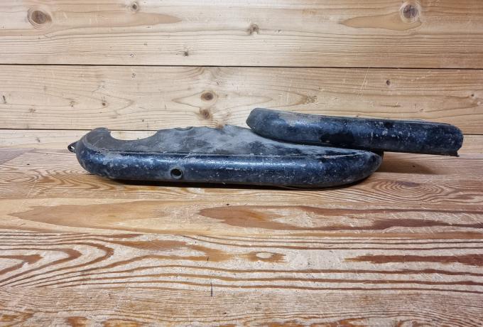 AJS / Matchless Primary Chainguard used. 