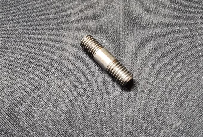 Norton Model 7. Iron Engine. Exhaust Valve Cover Stud. Pre- Featherbed Models