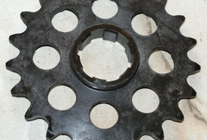 Vincent Lightning Final Drive/Gearbox Sprocket  21T. 