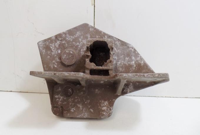 Jap. J.A.P. 8/75 raw crankcase castings to machine