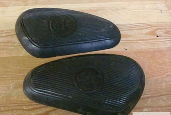 AJS/Matchless Kneegrip Rubbers/pair late type 1960- used