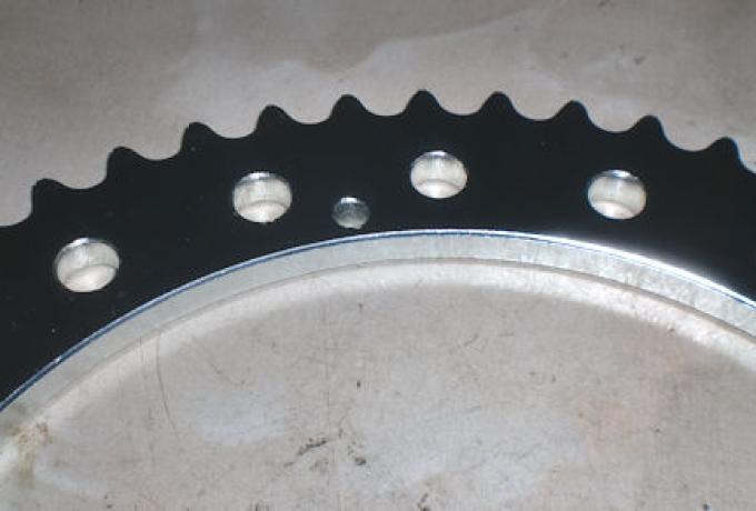 Triumph Kettenrad konisch 53Z.