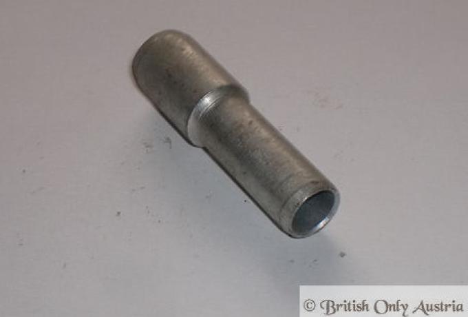 Triumph Rohr für Ölpumpe