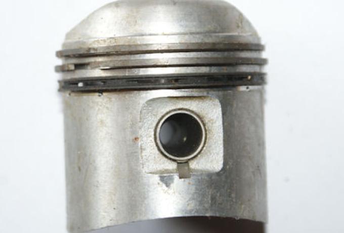 Triumph Piston E6899 +010