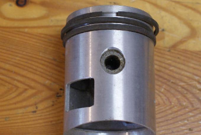 2 Stroke Piston 57.9mm used