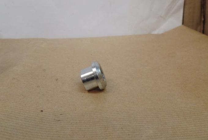 Triumph Distanzstück Aussen - nur 1 Stück lagernd!