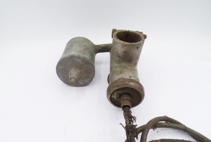 Carburettor with Slide and Float Chamber used