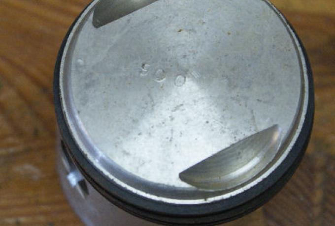 Triumph Kolben 1748 +005