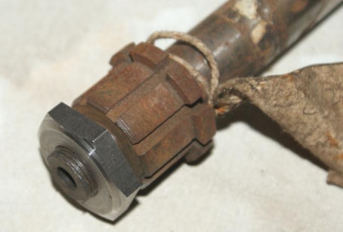 Ariel/AJS/Matchless Nut Clutch Center to Mainshaft