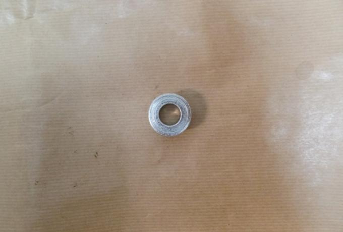 Triumph Distanzstück innen