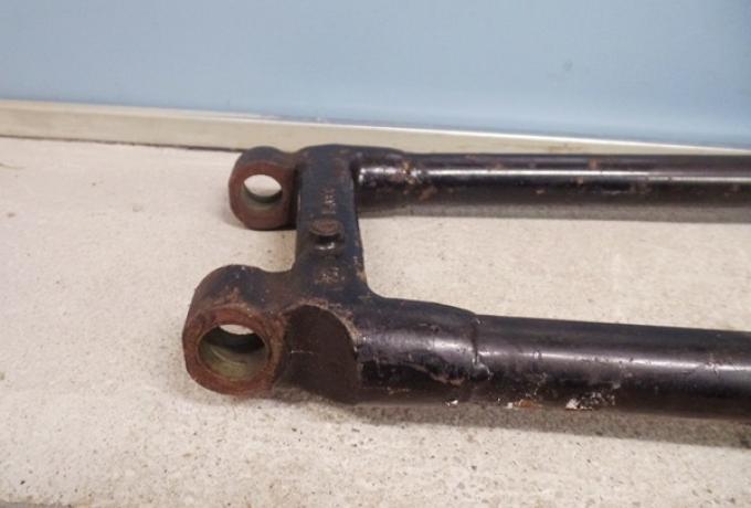 Triumph Hinterradschwinge NOS