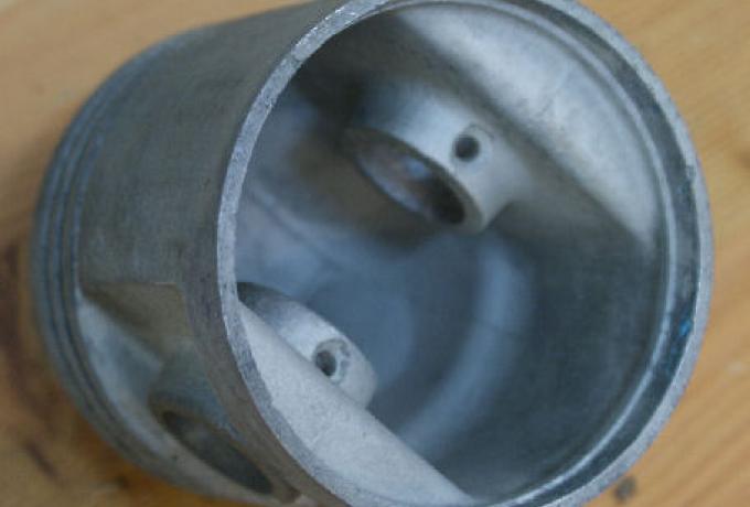 Piston 350cc May be early BSA, 71mm