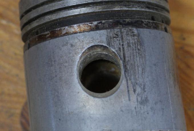 Norton Piston STD  used