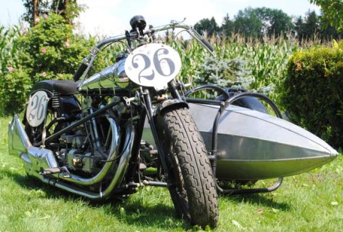 Brough Superior Racing Combination - Basil