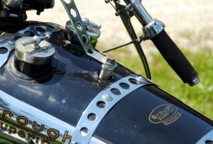 Brough Superior Racing Combination - Basil