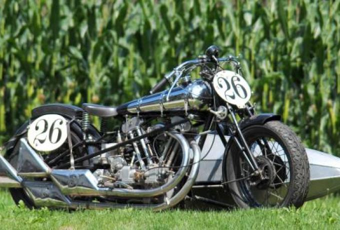 Brough Superior Racing Combination - Basil