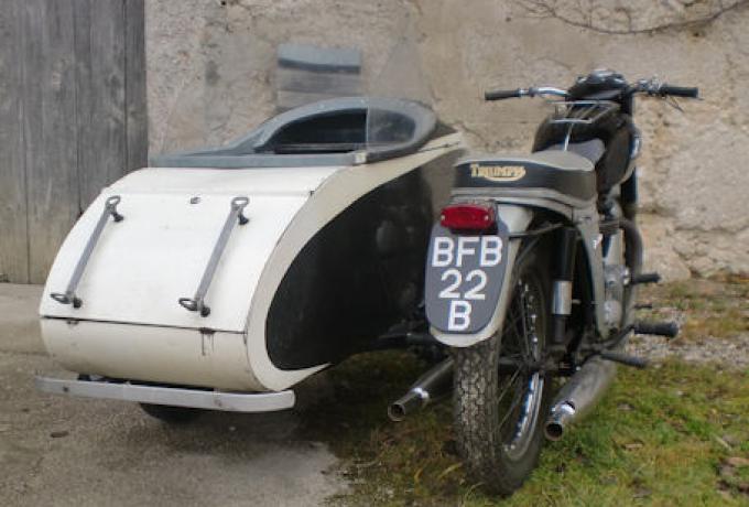 Triumph Thunderbird 649cc and Watsonian Sidecar