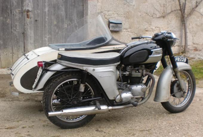Triumph Thunderbird 649cc and Watsonian Sidecar