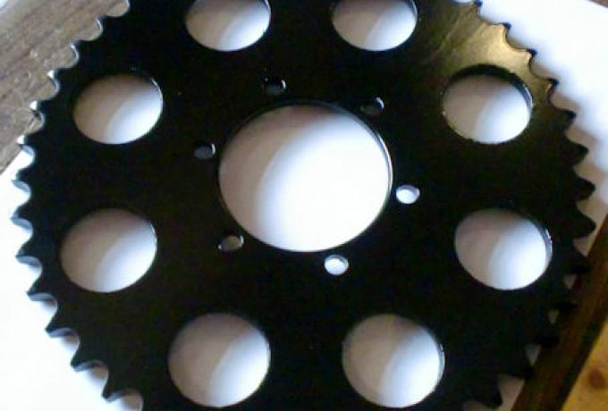 Triumph Kettenrad T140D  43Z.