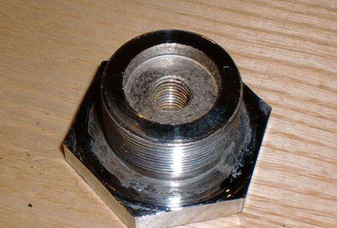Triumph 500/650cc Fork Stanchion Top Nut 26 TPI 