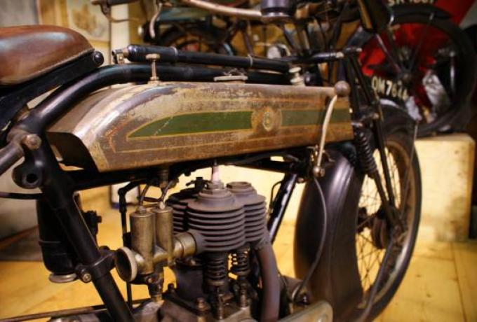 Triumph SD 1925 557cc original paint