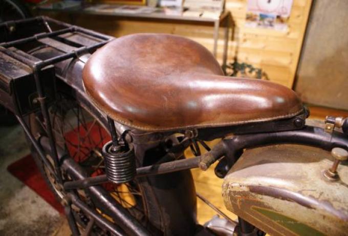 Triumph SD 1925 557cc original paint