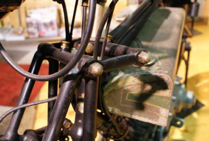 Triumph SD 1925 557cc original paint